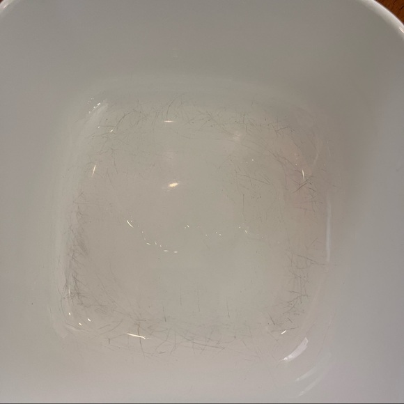 Vintage corningware white w/blue cornflowers 1 1/2 quart baking dish w/glass lid - Picture 5 of 10